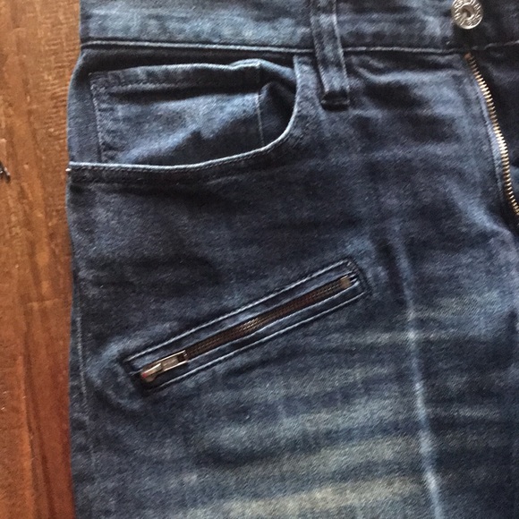 Blue Guess jeans - Picture 2 of 6